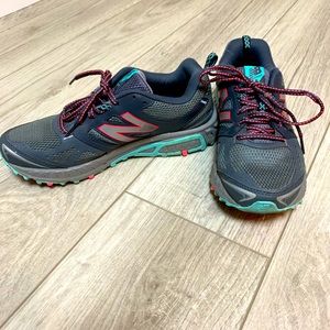 New Balance Women’s Trail Running Shoes-size 9